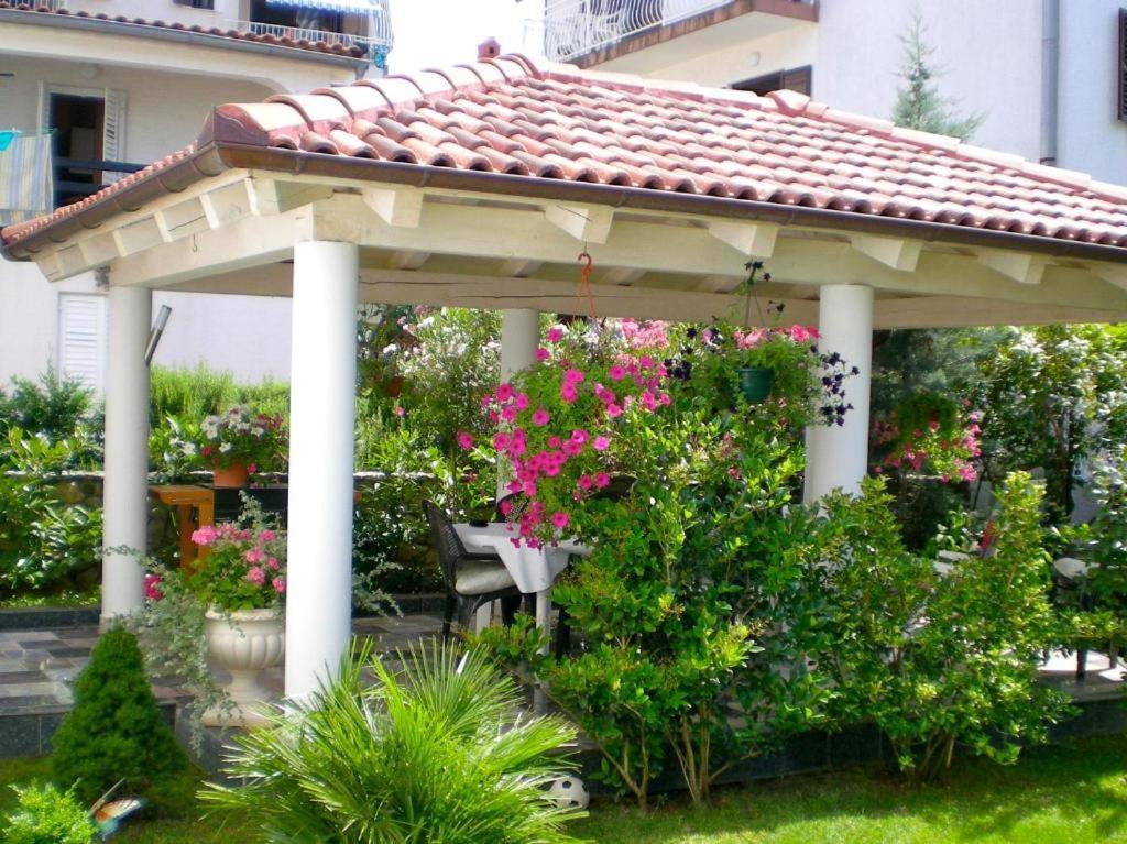Apartments Bella Vita 2 Malinska Ngoại thất bức ảnh