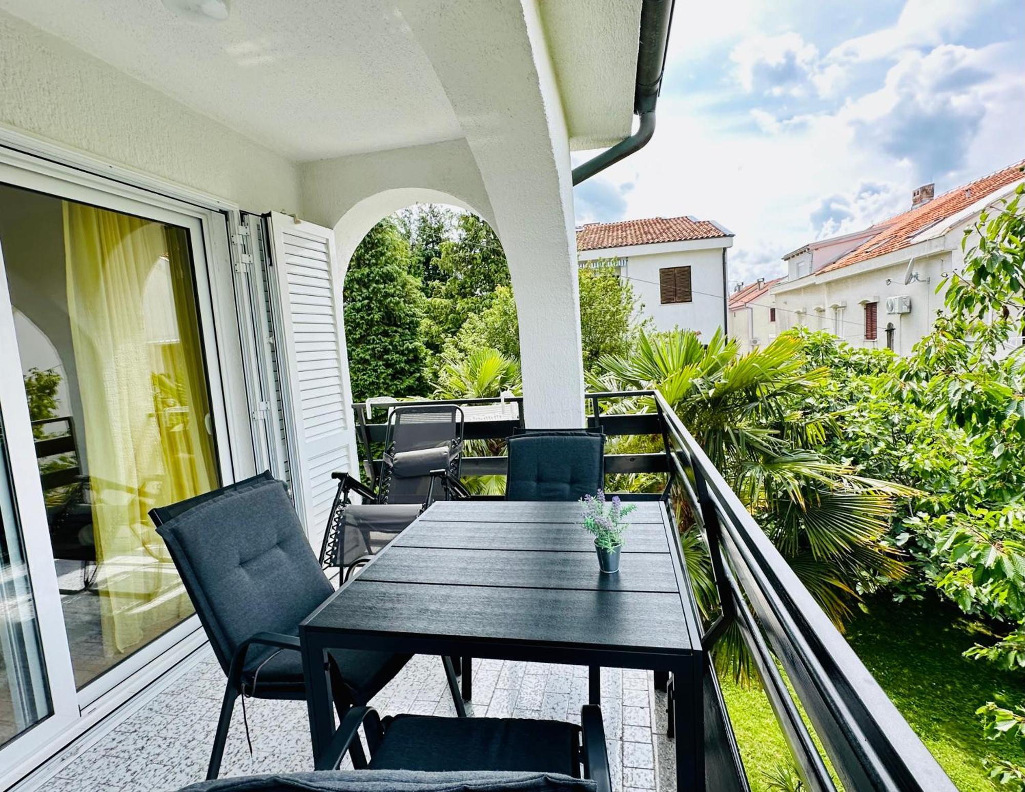 Apartments Bella Vita 2 Malinska Ngoại thất bức ảnh
